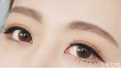 忘記帶美瞳盒怎么辦 沒帶護理液可以用什么代替 忘記帶美瞳盒怎么辦 沒帶護理液可以用什么代替