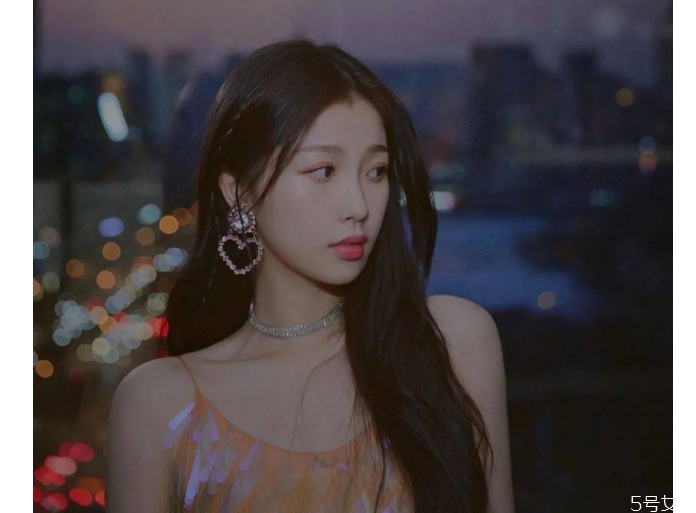 千禧辣妹風(fēng)卷土重來(lái)？千禧辣妹是什么風(fēng)格