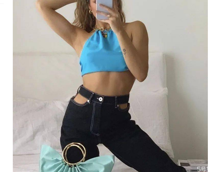 千禧辣妹風(fēng)卷土重來(lái)？千禧辣妹是什么風(fēng)格