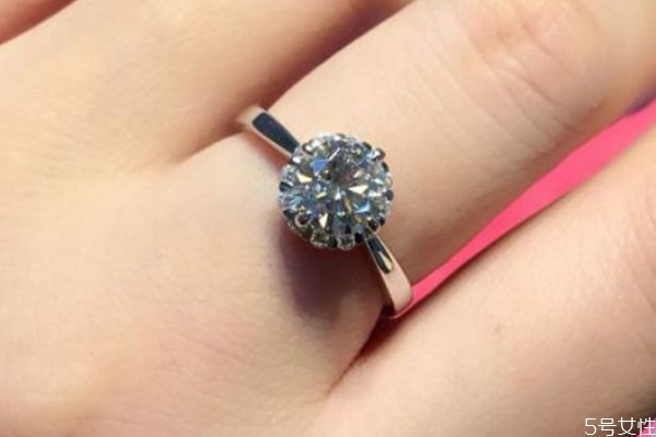 鉆石fg級(jí)別算好鉆嗎 鉆石顏色級(jí)別 鉆石fg級(jí)別算好鉆嗎 鉆石顏色級(jí)別