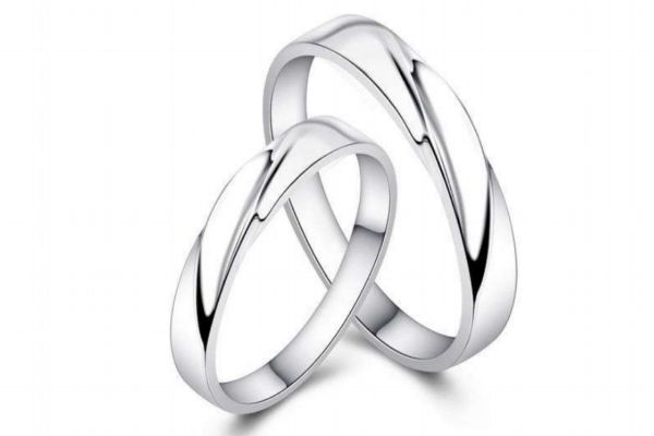 選購(gòu)鉑金戒指需要注意的要素 了解鉑金戒指的定制 選購(gòu)鉑金戒指需要注意的要素 了解鉑金戒指的定制