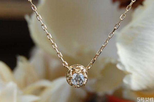 鉆石項鏈的寓意 鉆石項鏈的象征 鉆石項鏈的寓意 鉆石項鏈的象征