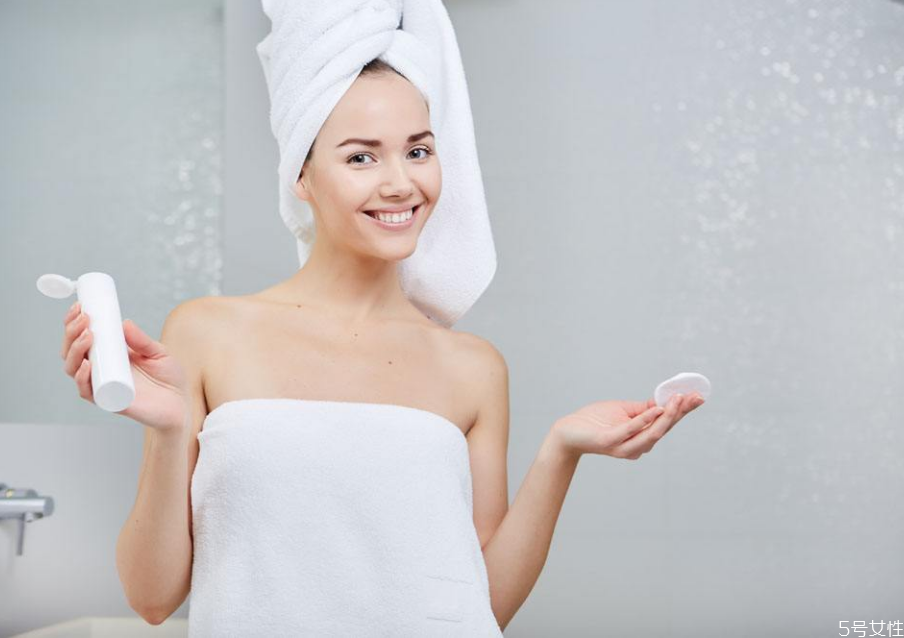 臉要不要去角質(zhì) 臉上長期不去角質(zhì)會怎樣 臉要不要去角質(zhì) 臉上長期不去角質(zhì)會怎樣