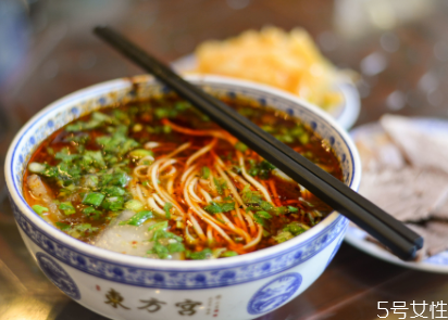 面條和米飯哪個容易胖 怎么吃面條不會胖 面條和米飯哪個容易胖 怎么吃面條不會胖