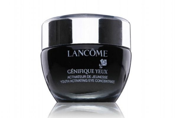 蘭蔻眼霜每次用多少 蘭蔻眼霜15ml和30ml一樣嗎 蘭蔻眼霜每次用多少 蘭蔻眼霜15ml和30ml一樣嗎