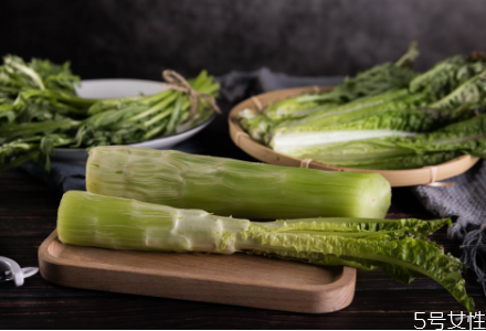 萵筍可以減肥嗎 萵筍二青和三青的區(qū)別 萵筍可以減肥嗎 萵筍二青和三青的區(qū)別