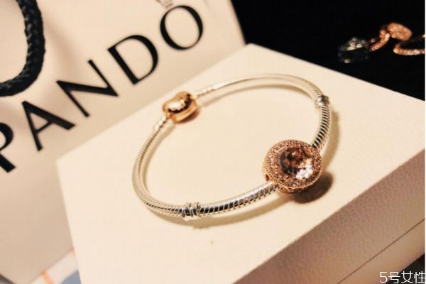 潘多拉玫瑰金掉色嗎 潘多拉玫瑰金是什么材質(zhì) 潘多拉玫瑰金掉色嗎 潘多拉玫瑰金是什么材質(zhì)