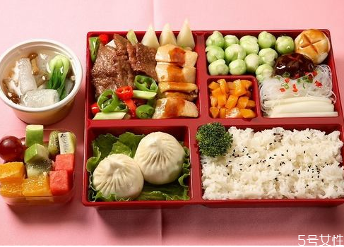 上班族怎么帶飯比較健康 五個(gè)帶飯技巧 上班族怎么帶飯比較健康 五個(gè)帶飯技巧