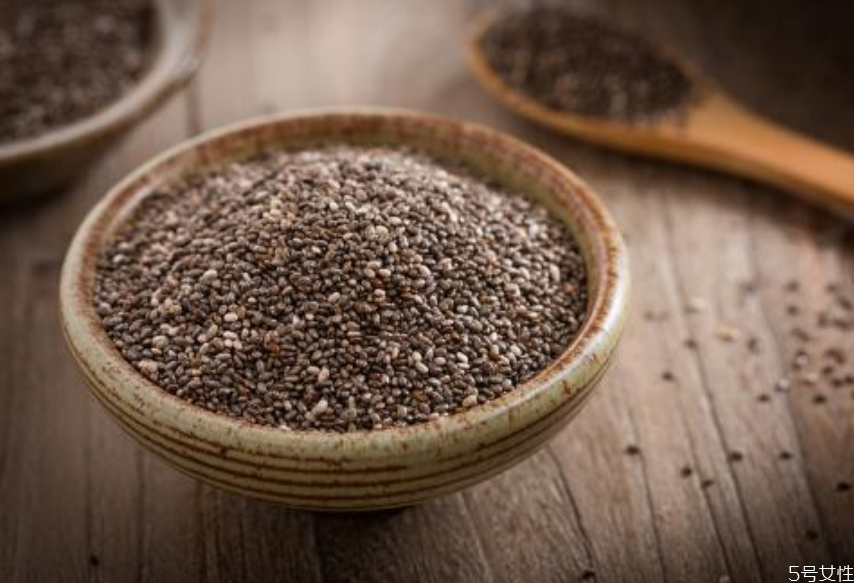 奇亞籽熱量那么高為什么還減肥 奇亞籽什么時(shí)候吃最好 奇亞籽熱量那么高為什么還減肥 奇亞籽什么時(shí)候吃最好