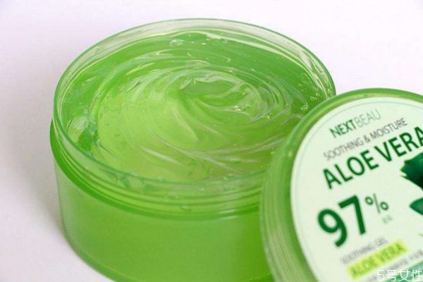 蘆薈膠可以當(dāng)水乳用么 用完乳液可以用蘆薈膠嗎 蘆薈膠可以當(dāng)水乳用么 用完乳液可以用蘆薈膠嗎