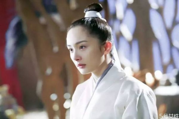 發(fā)際線越來越高怎么辦 如何畫出自然的發(fā)際線 發(fā)際線越來越高怎么辦 如何畫出自然的發(fā)際線