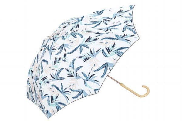 雨傘和太陽傘有什么區(qū)別 太陽傘和晴雨傘的區(qū)別 雨傘和太陽傘有什么區(qū)別 太陽傘和晴雨傘的區(qū)別