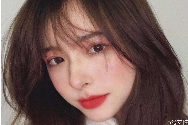 額頭窄怎樣扎馬尾好看 額頭窄適合最佳發(fā)型 額頭窄怎樣扎馬尾好看 額頭窄適合最佳發(fā)型