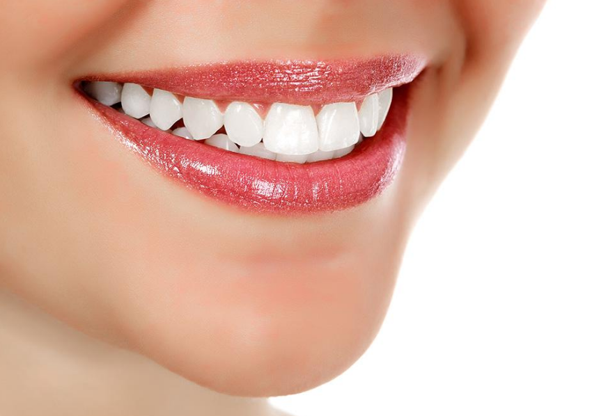 為什么用了唇膜更干 用完唇膜嘴巴疼是怎么回事 為什么用了唇膜更干 用完唇膜嘴巴疼是怎么回事