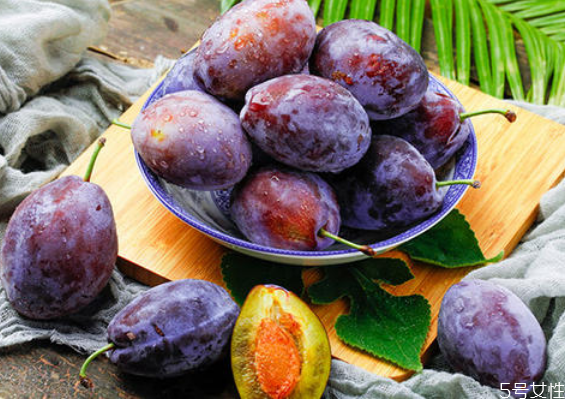 西梅會不會過敏 吃西梅過敏了怎么辦 西梅會不會過敏 吃西梅過敏了怎么辦