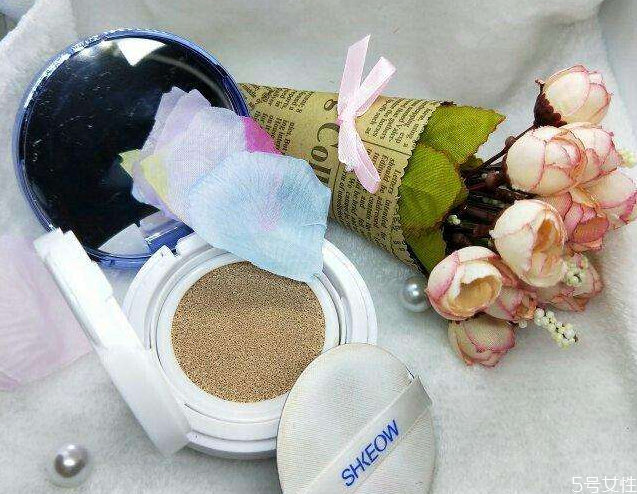 氣墊bb怎么補妝 氣墊bb霜補妝的優(yōu)缺點 氣墊bb怎么補妝 氣墊bb霜補妝的優(yōu)缺點