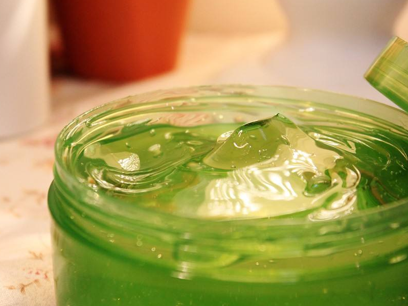 涂了蘆薈膠能曬太陽嗎 曬傷用蘆薈膠真的有用嗎 涂了蘆薈膠能曬太陽嗎 曬傷用蘆薈膠真的有用嗎