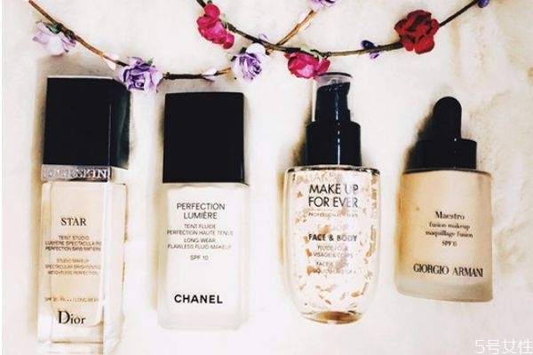 怎樣正確的涂粉底液 粉底液怎么涂效果最好 怎樣正確的涂粉底液 粉底液怎么涂效果最好