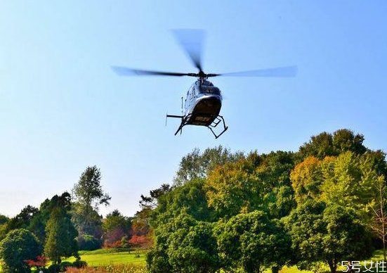 情侶圣誕節(jié)怎么過(guò) 最浪漫的圣誕約會(huì)地 情侶圣誕節(jié)怎么過(guò) 最浪漫的圣誕約會(huì)地