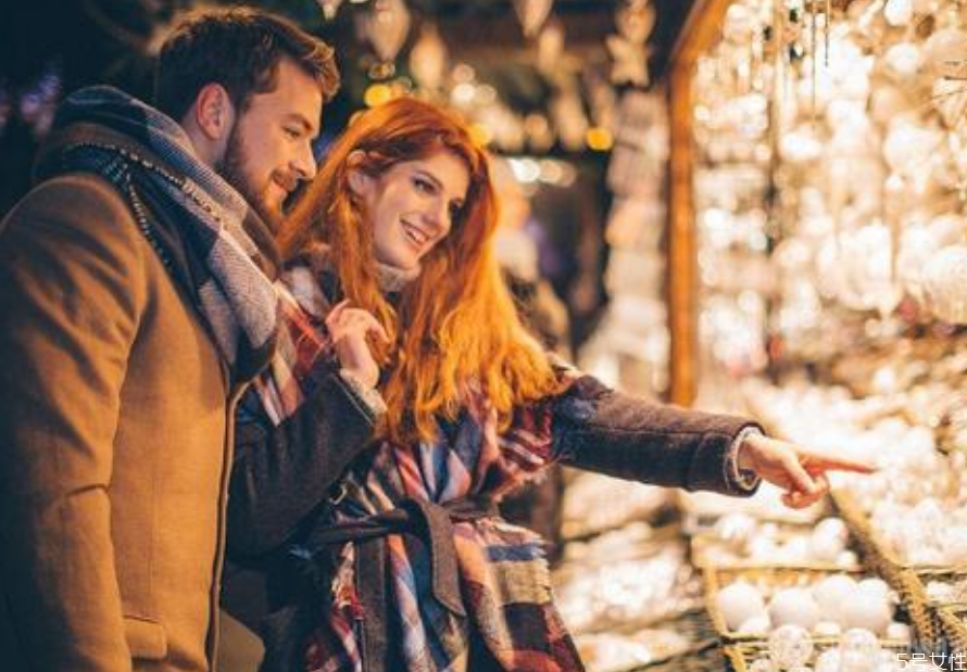 圣誕節(jié)可以怎么穿搭 圣誕約會(huì)穿搭攻略 圣誕節(jié)可以怎么穿搭 圣誕約會(huì)穿搭攻略