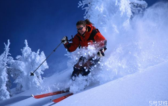 情侶圣誕節(jié)怎么過(guò) 最浪漫的圣誕約會(huì)地 情侶圣誕節(jié)怎么過(guò) 最浪漫的圣誕約會(huì)地