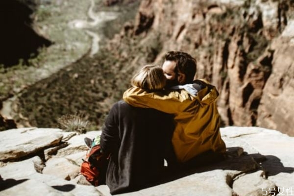 男人睡小三會(huì)越睡越愛嗎 小三不讓男人回家碰老婆 男人睡小三會(huì)越睡越愛嗎 小三不讓男人回家碰老婆