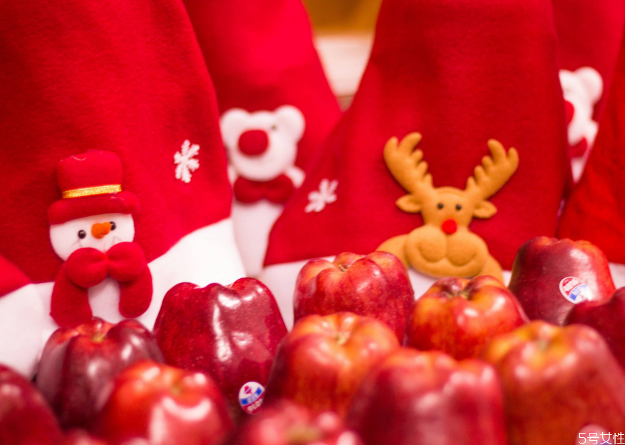 情侶圣誕節(jié)怎么過(guò) 最浪漫的圣誕約會(huì)地 情侶圣誕節(jié)怎么過(guò) 最浪漫的圣誕約會(huì)地