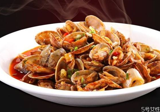 花甲怎么清洗內(nèi)臟 花甲吐沙要多長(zhǎng)時(shí)間 花甲怎么清洗內(nèi)臟 花甲吐沙要多長(zhǎng)時(shí)間