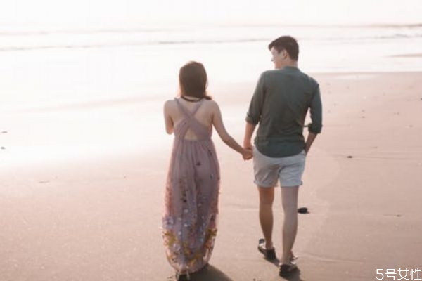 發(fā)現(xiàn)老公出軌應該怎么做 男人有外遇的五種表現(xiàn) 發(fā)現(xiàn)老公出軌應該怎么做 男人有外遇的五種表現(xiàn)