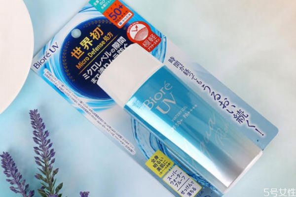 防曬霜多久補(bǔ)涂一次 正確補(bǔ)擦防曬霜的方法 防曬霜多久補(bǔ)涂一次 正確補(bǔ)擦防曬霜的方法