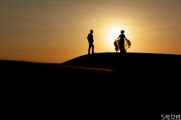 老公心靈上出軌怎么辦 老公精神出軌怎么處理 老公心靈上出軌怎么辦 老公精神出軌怎么處理