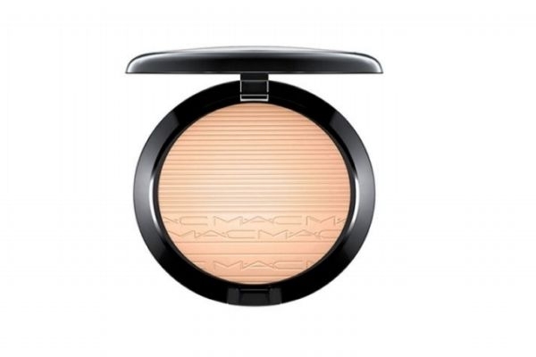 淡妝需要用高光嗎 高光涂多了怎么補救 淡妝需要用高光嗎 高光涂多了怎么補救