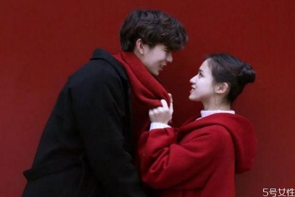 什么樣的男人最吸引女人 情商高的男人都懂女人的心 什么樣的男人最吸引女人 情商高的男人都懂女人的心