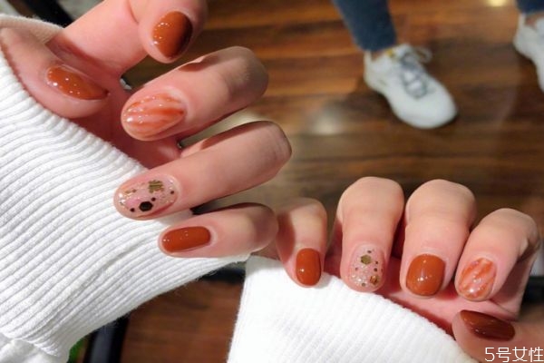 卸甲水對皮膚有傷害嗎 卸甲水會傷害指甲嗎 卸甲水對皮膚有傷害嗎 卸甲水會傷害指甲嗎