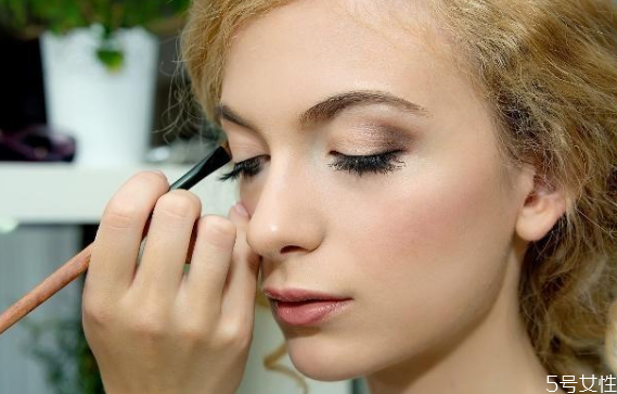 眉筆保質期一般是多久 眉筆過期了還能用嗎