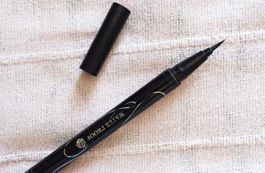 kissme日版和國產(chǎn)區(qū)別 kissme眼線筆真假鑒別 kissme日版和國產(chǎn)區(qū)別 kissme眼線筆真假鑒別