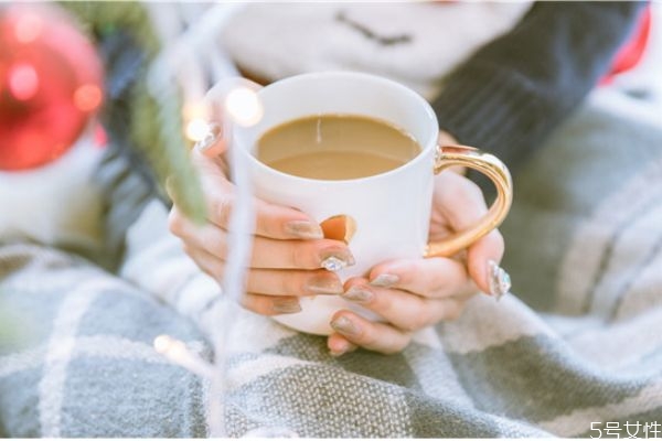 美甲磁鐵丟了可以用什么代替 美甲貓眼磁鐵磁的用法 美甲磁鐵丟了可以用什么代替 美甲貓眼磁鐵磁的用法