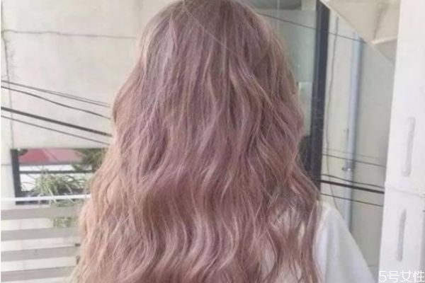 發(fā)根蓬松燙能管多久 發(fā)根燙配什么發(fā)型好看 發(fā)根蓬松燙能管多久 發(fā)根燙配什么發(fā)型好看