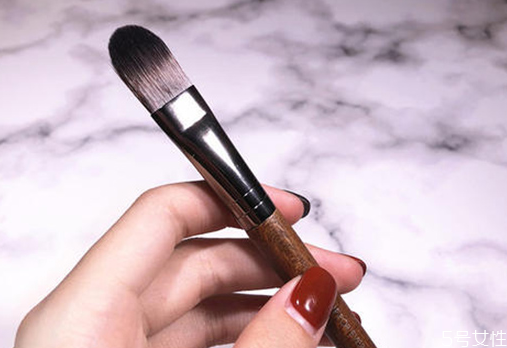 化妝刷有哪幾種 新手需要常備6種化妝刷 化妝刷有哪幾種 新手需要常備6種化妝刷