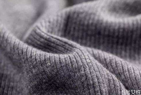 梭織運動褲和針織運動褲區(qū)別 梭織和針織哪個好