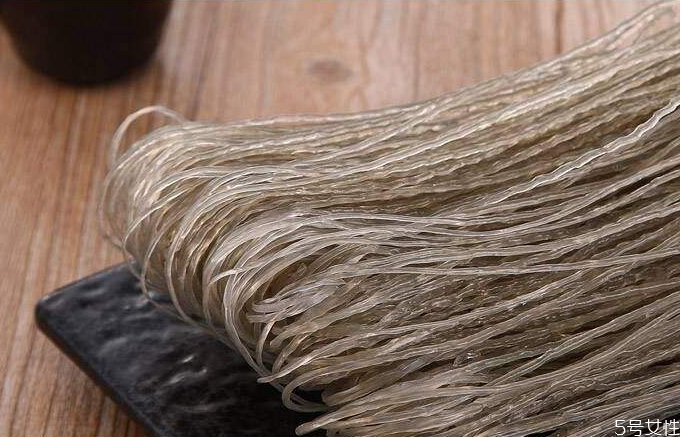 紅薯粉要泡多久 干的紅薯粉怎么泡發(fā) 紅薯粉要泡多久 干的紅薯粉怎么泡發(fā)