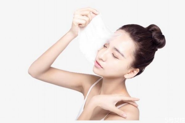 為什么女性月經(jīng)前愛長(zhǎng)痘 月經(jīng)期間長(zhǎng)痘痘怎么辦 為什么女性月經(jīng)前愛長(zhǎng)痘 月經(jīng)期間長(zhǎng)痘痘怎么辦