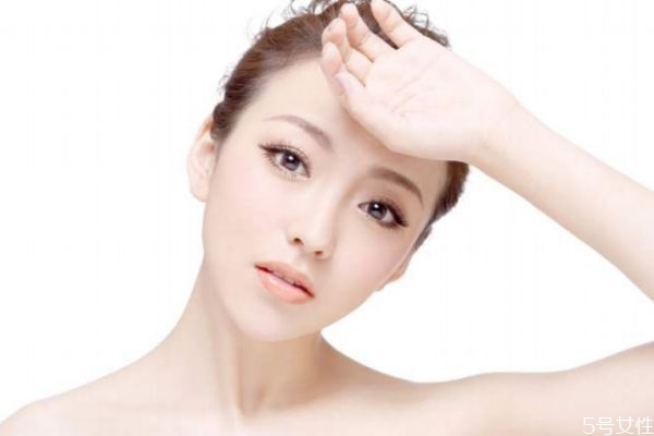 為什么女性月經(jīng)前愛長(zhǎng)痘 月經(jīng)期間長(zhǎng)痘痘怎么辦 為什么女性月經(jīng)前愛長(zhǎng)痘 月經(jīng)期間長(zhǎng)痘痘怎么辦