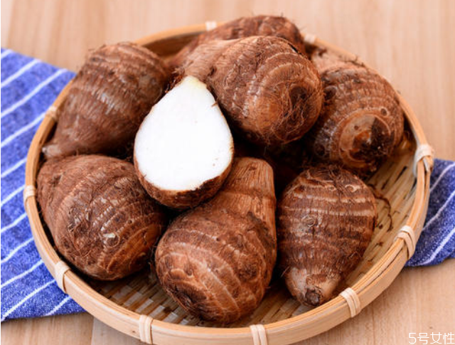 芋頭蒸不軟是怎么回事 蒸芋頭用冷水還是熱水 芋頭蒸不軟是怎么回事 蒸芋頭用冷水還是熱水