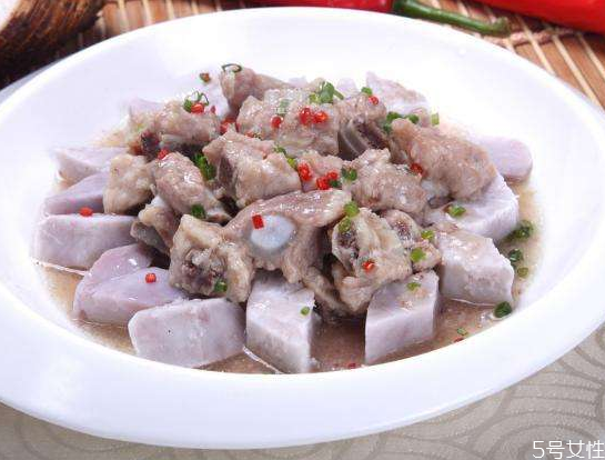 芋頭蒸排骨的做法 芋頭蒸排骨的竅門(mén) 芋頭蒸排骨的做法 芋頭蒸排骨的竅門(mén)