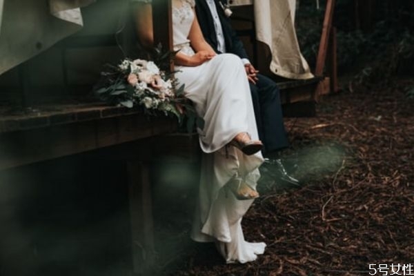 出軌后感情比原來(lái)更好嗎 發(fā)現(xiàn)對(duì)方出軌如何處理 出軌后感情比原來(lái)更好嗎 發(fā)現(xiàn)對(duì)方出軌如何處理