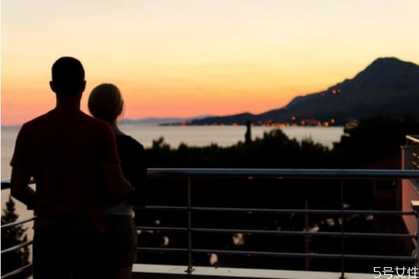 如何擊退老公曖昧對(duì)象 已婚男人保護(hù)情人的做法 如何擊退老公曖昧對(duì)象 已婚男人保護(hù)情人的做法