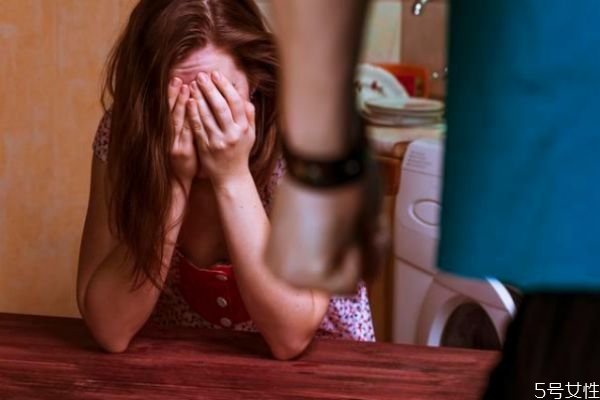 如何挽回即將離婚的妻子 挽回離婚老婆步驟 如何挽回即將離婚的妻子 挽回離婚老婆步驟