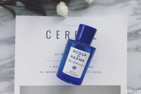 香精可以當(dāng)香水用嗎 香水和古龍水的區(qū)別 香精可以當(dāng)香水用嗎 香水和古龍水的區(qū)別