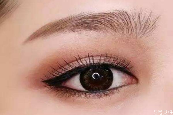 畫(huà)下眼線要用眼線筆還是眼線液 畫(huà)下眼線技巧 畫(huà)下眼線要用眼線筆還是眼線液 畫(huà)下眼線技巧